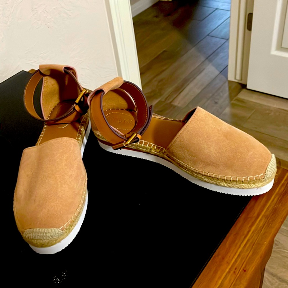 NEW!!!!  See by Chloe Glyn  tan espadrilles size 39